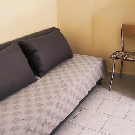 Apartment Comfort For Small Family Loutráki