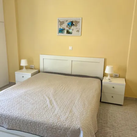 Daire Comfort For Small Family Loutráki