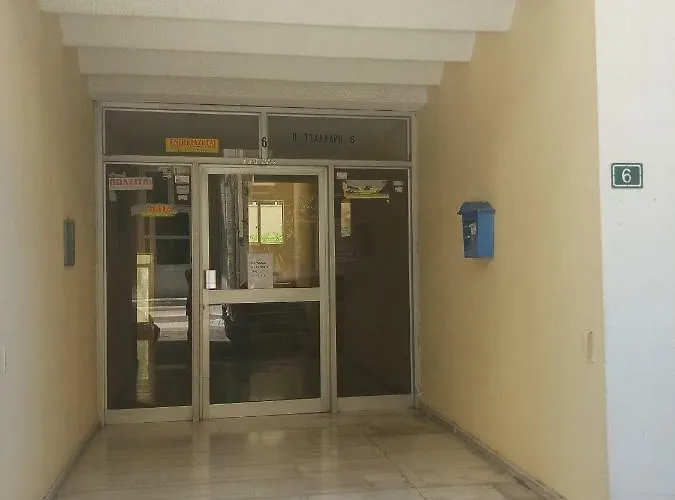 アパート Comfort For Small Family ルートラキ